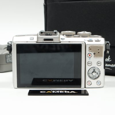 OLYMPUS EPL7