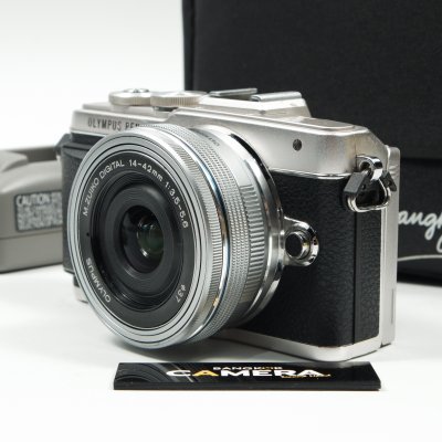 OLYMPUS EPL7