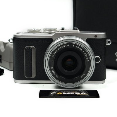 OLYMPUS EPL8