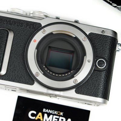 OLYMPUS EPL8