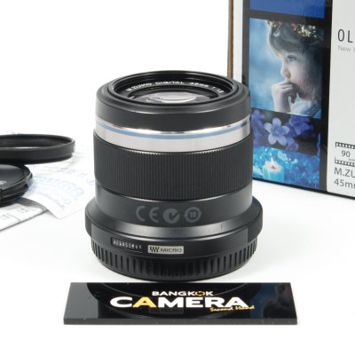 Zuiko 45mm F1.8
