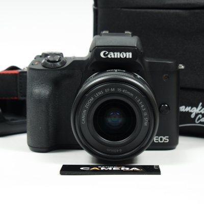 Canon EOS M50
