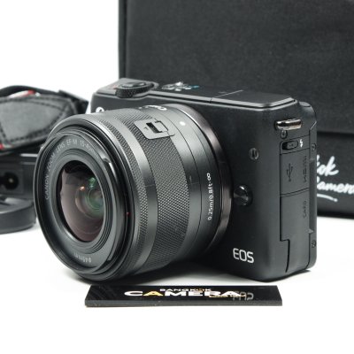 Canon EOS M10