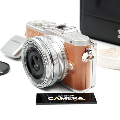 OLYMPUS EPL8