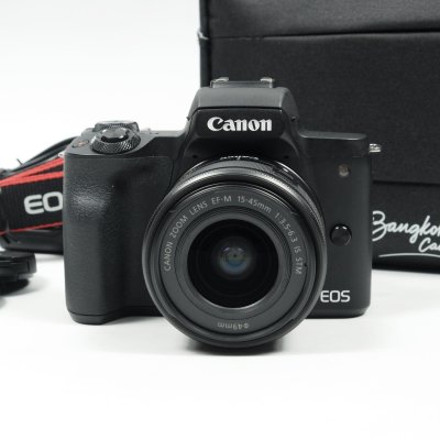 Canon EOS M50