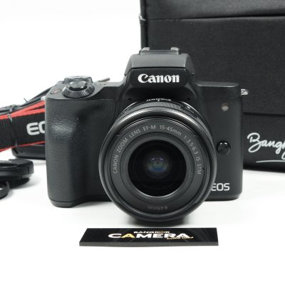 Canon EOS M50