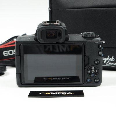 Canon EOS M50