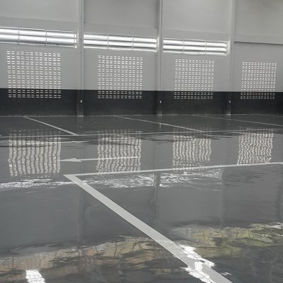 โชว์รูมรถยนต์นิสสัน จ.มหาสารคาม พื้น EPOXY SELF-LEVELING หนา 2 มม.  พื้นที่ 1800 ตรม.