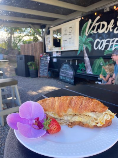 Breakfast croissant