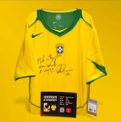 เสื้อ Nike Brazil 2004 Reissue Jersey Signed by ADRIANO ชิ้นเดียวในโลก