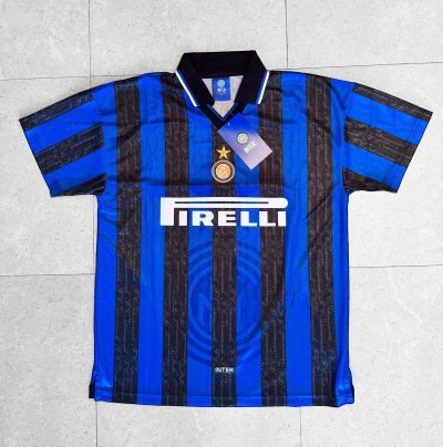 เสื้อ Inter Milan Official Retro 1998 ลิขสิทธิ์สโมสร พร้อม ชื่อ Adriano 10 (Unsigned)