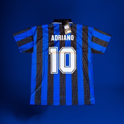 เสื้อ Inter Milan Official Retro 1998 ลิขสิทธิ์สโมสร พร้อม ชื่อ Adriano 10 (Unsigned)