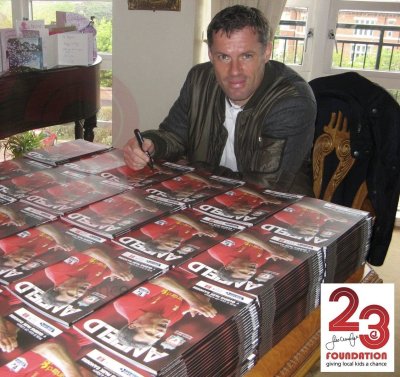 หนังสือ Program Match Day  Liverpool v QPR 19th May 2013 พร้อมลายเซ็นสด Jamie Carragher