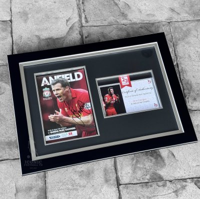 หนังสือ Program Match Day  Liverpool v QPR 19th May 2013 พร้อมลายเซ็นสด Jamie Carragher