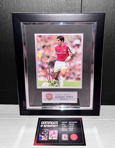 โปสเตอร์ Robert Pires "Arsenal Legend"