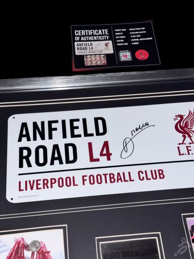 ป้าย Anfield Street Sign พร้อมลายเซ็นสด Alexis Mac Allister เข้ากรอบ