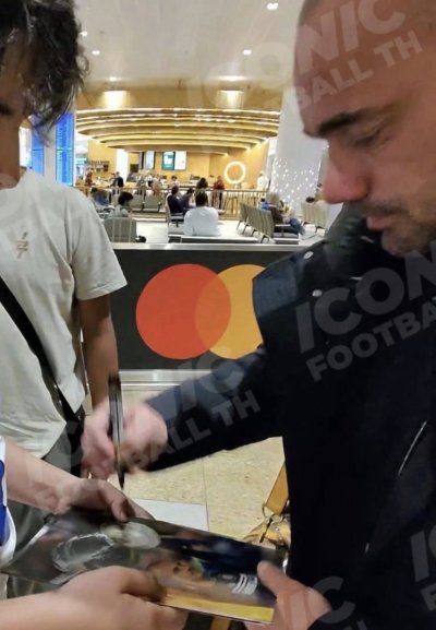 โปสเตอร์ Wesley Sneijder UCL Winner เข้ากรอบ พร้อมลายเซ็นสด