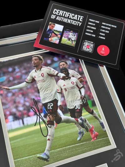 โปสเตอร์ Hugo Ekitike Signed LFC Poster