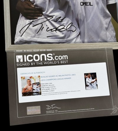 โปสเตอร์ Rivaldo UCL Winner เข้ากรอบ พร้อมลายเซ็นสด