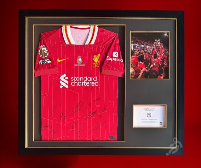 เสื้อ Liverpool Official Signed Champions 24/25 Squad Signed (Club COA)