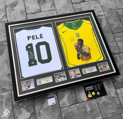 เสื้อ Brazil Official Retro พร้อม ลายเซ็นสด Pele + Romario  เข้ากรอบคู่