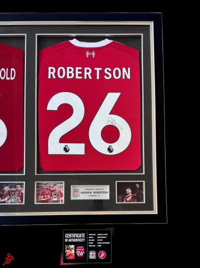 เสื้อ Liverpool 19/20+25/26 พร้อม ลายเซ็นสด TAA+Robertson เข้ากรอบคู่