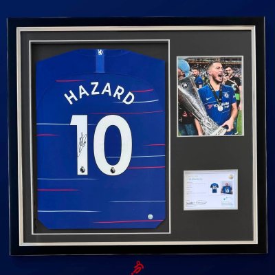 เสื้อ Chelsea 18/19 พร้อม ลายเซ็นสด Eden Hazard พร้อมเข้ากรอบ