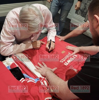 เสื้อ Liverpool Retro Signed Kenny Dalglish & Ian Rush พร้อมข้อความพิเศษ "YNWA Thailand"