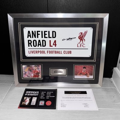 ป้าย Anfield Street Sign  พร้อมลายเซ็นสด Miloš Kerkez เข้ากรอบ