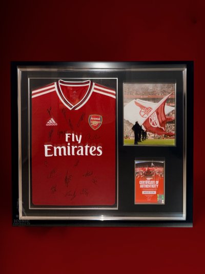 เสื้อ Arsenal official ฤดูกาล 2019/20 พร้อม ลายเซ็นสดนักเตะชุดใหญ่