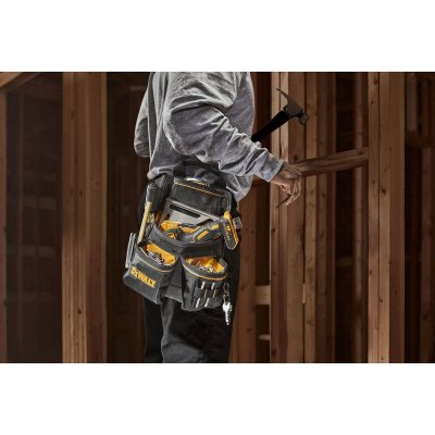 กระเป๋าคาดเอวใส่เครื่องมือ แบบช่องคู่ DEWALT รุ่น DWST40201-1