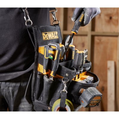 กระเป๋าสะพายข้าง DEWALT TSTAK รุ่น DWST83541-1
