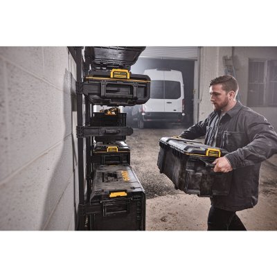 กล่อง TOUGH SYSTEM ขนาดกลาง 300 มม. DEWALT รุ่น DWST83294-1