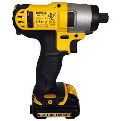 ไขควงกระแทกไร้สาย DEWALT 10.8V 1.3Ah รุ่น DCF815S2-KR