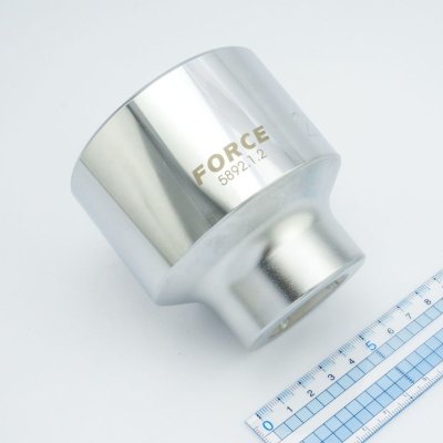 ลูกบ๊อกซ์ 12 เหลี่ยม แกน 1" ขนาด 2-1/2" FORCE รุ่น F131-5892.1.2