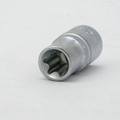 ลูกบ๊อกซ์หัวจีบ E8 แกนขับ 1/4 นิ้ว ยาว 25 มม. FORCE รุ่น F131-52608