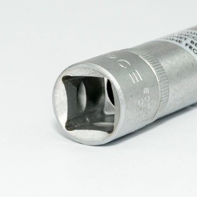 ลูกบ๊อกซ์หัวเทียน FORCE 1/2" 12PT NO.14 รุ่น 807414M