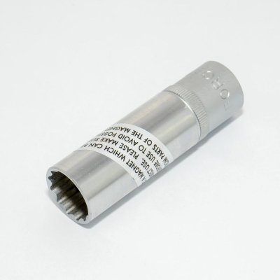 ลูกบ๊อกซ์หัวเทียน FORCE 1/2" 12PT NO.16 รุ่น 807416M (807416M/807418M)