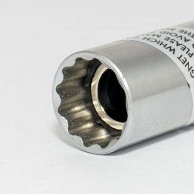 ลูกบ๊อกซ์หัวเทียน FORCE 1/2" 12PT NO.16 รุ่น 807416M (807416M/807418M)