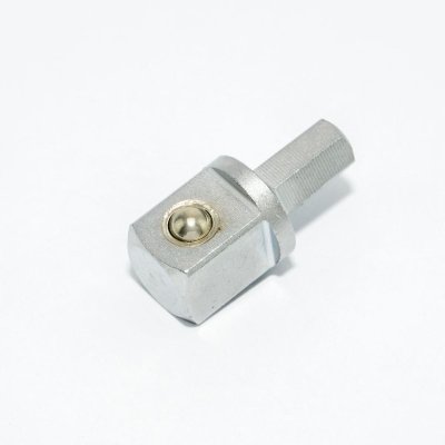 อแดปเตอร์ FORCE 5/16"HEX-1/2"SQ L30มม. รุ่น 8095430