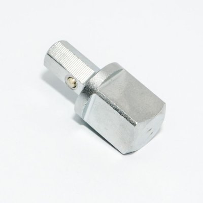 อแดปเตอร์ FORCE 5/16"HEX-1/2"SQ L30มม. รุ่น 8095430