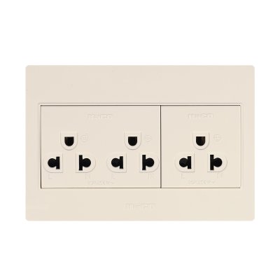 เต้ารับ HACO 3 ขั้ว 3 ช่อง 16A 250V รุ่น M4N-E30