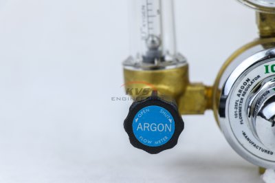 เกจ์โฟลมิเตอร์ CO2 และ AR รุ่น 101-25FL