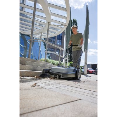 เครื่องกวาดพื้นแบบเข็น KARCHER รุ่น KM 70/20C NEW