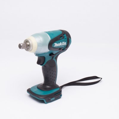 บล๊อกไร้สาย MAKITA 14.4V รุ่น TW152D