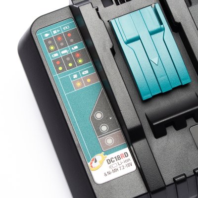 แท่นชาร์จแบตเตอรี่ MAKITA รุ่น DC18RD ชาร์จ 2 ก้อนพร้อมกัน 18V