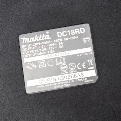 แท่นชาร์จแบตเตอรี่ MAKITA รุ่น DC18RD ชาร์จ 2 ก้อนพร้อมกัน 18V