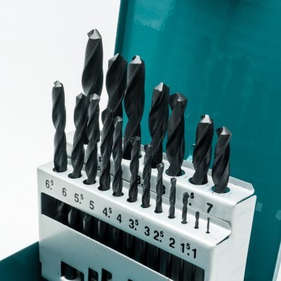 ชุดดอกสว่านเจาะเหล็กสีดำ MAKITA รุ่น D-54081 (19 ดอก)