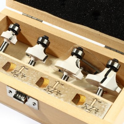 ชุดดอกเร้าเตอร์ 4 ตัว ก้าน 1/4 MAKITA รุ่น D-53562