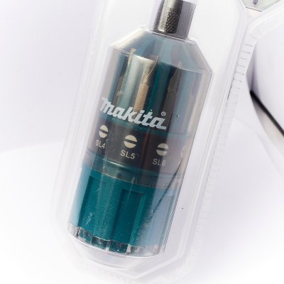 ชุดดอกไขควงพร้อมด้ามจับ 18 ชิ้น MAKITA รุ่น B-45397